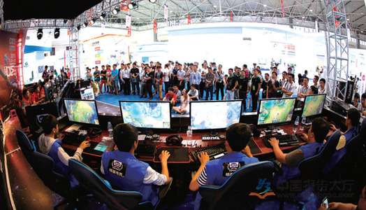 快速的跨步 快速的跨步